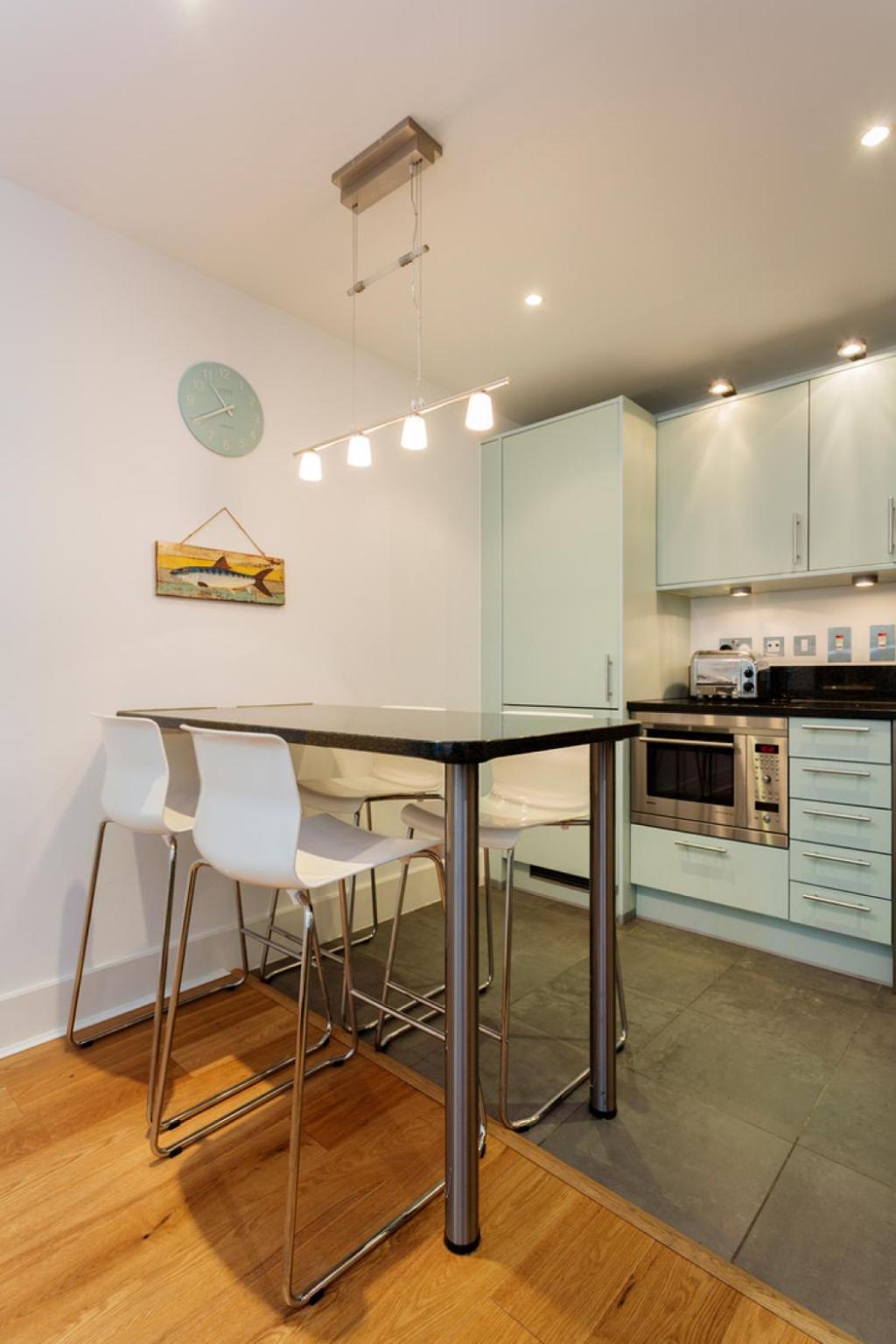 Veeve - Modernist Wharf Appartement Londen Buitenkant foto