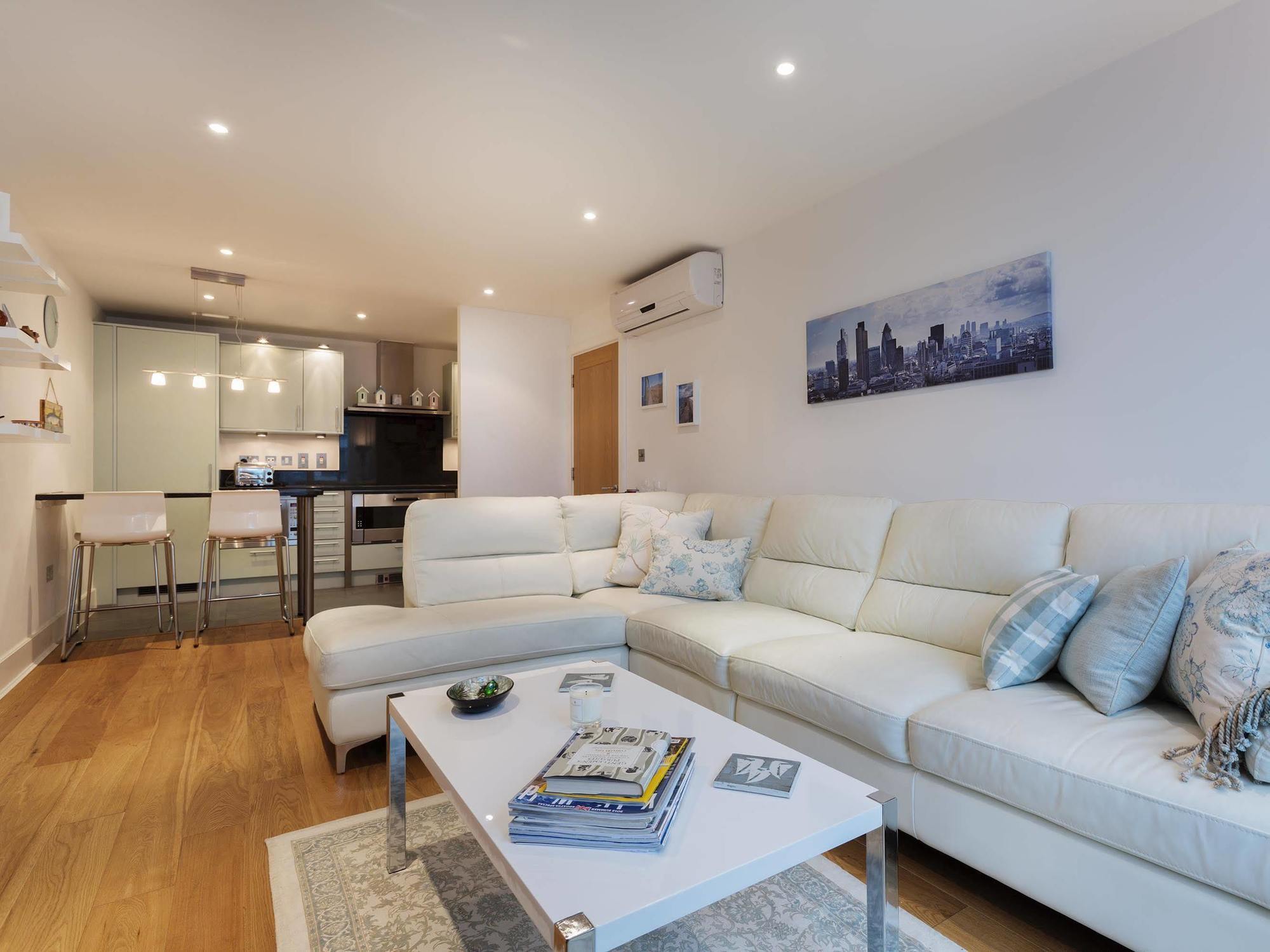 Veeve - Modernist Wharf Appartement Londen Buitenkant foto